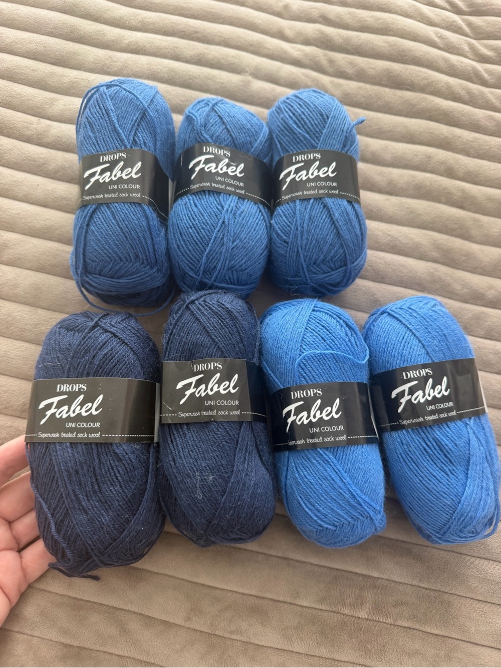 Drops fabel Yarn lot of 7- Blue shades